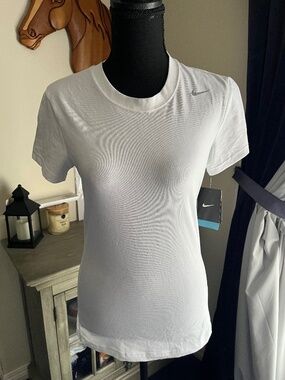 Womens Nike Dri-fit Top!!